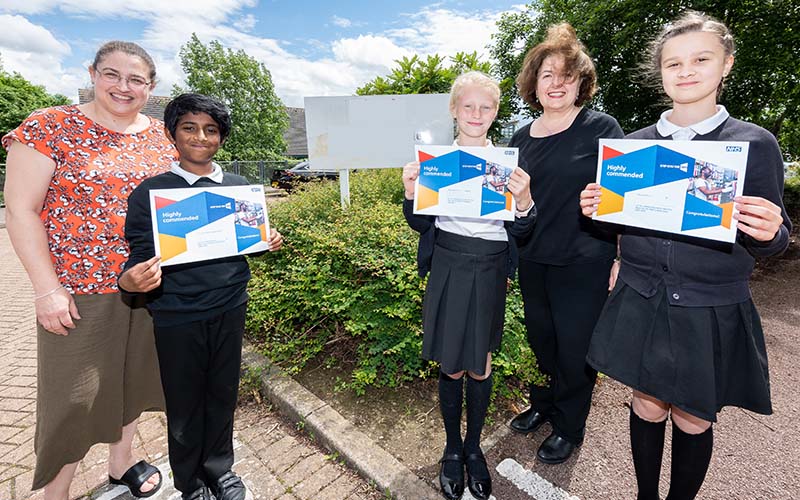 pirmary school winners with certificates